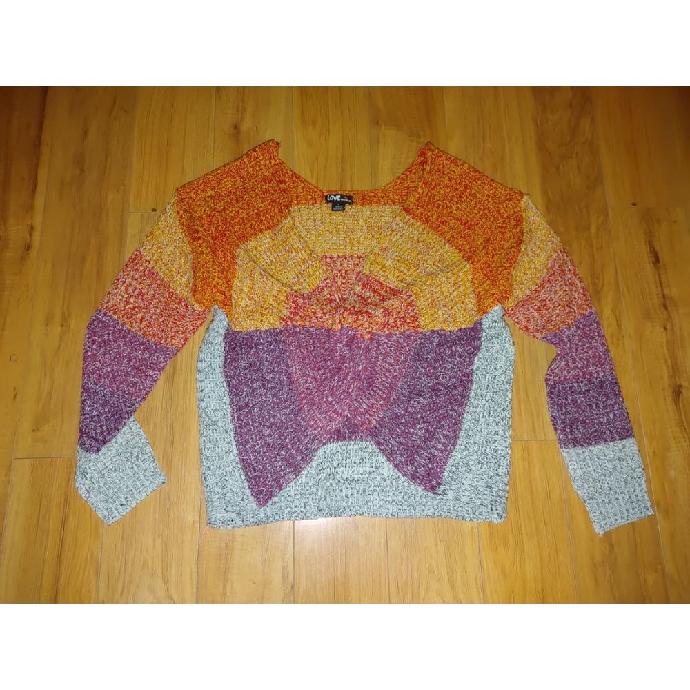 Criss cross color block sweater